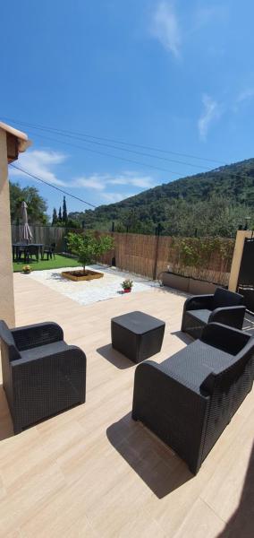 Villa 2km de la mer, proche monaco, au calme